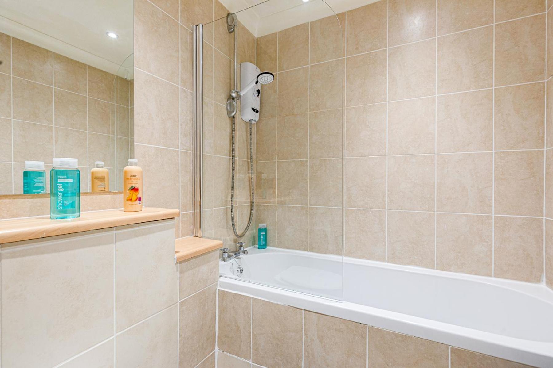 Luxstay2 Earls Court Apartment - Sleeps Up To 8 Londra Dış mekan fotoğraf