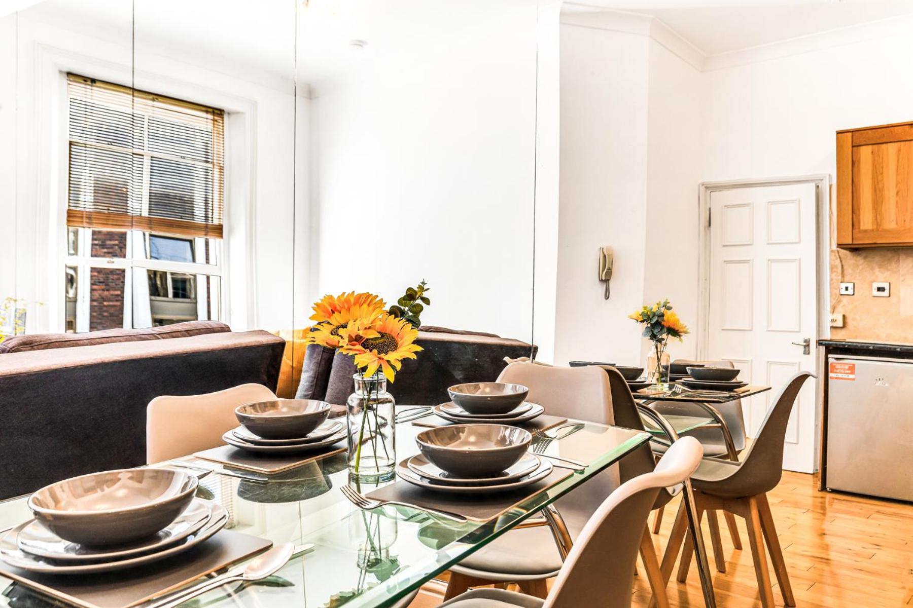 Luxstay2 Earls Court Apartment - Sleeps Up To 8 Londra Dış mekan fotoğraf
